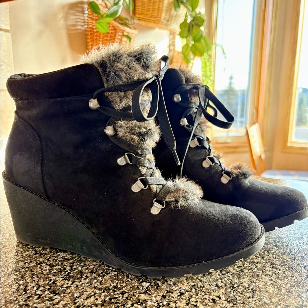 Torrid Sherpa Wedge Bootie - Size 13WW